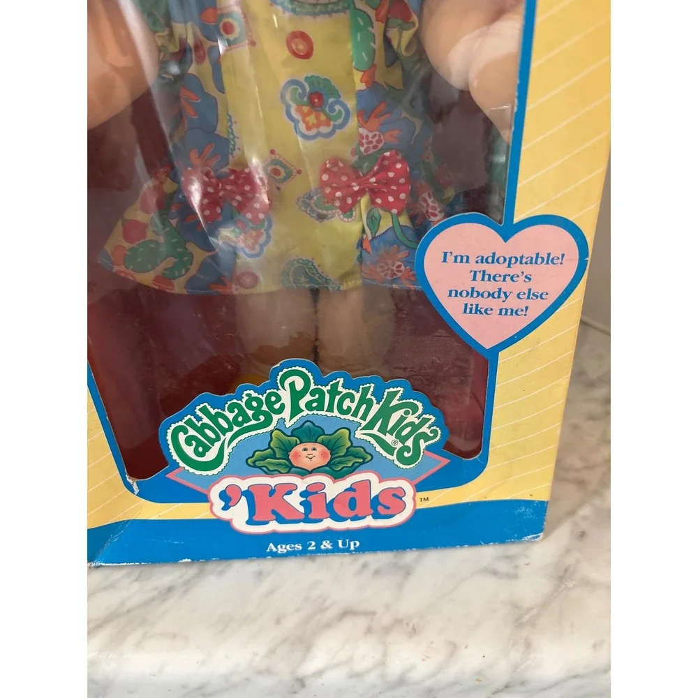 VTG 1993 Cabbage Patch Kids Doll Black Yarn Hair Floral Dress Ursula Cora 11/1